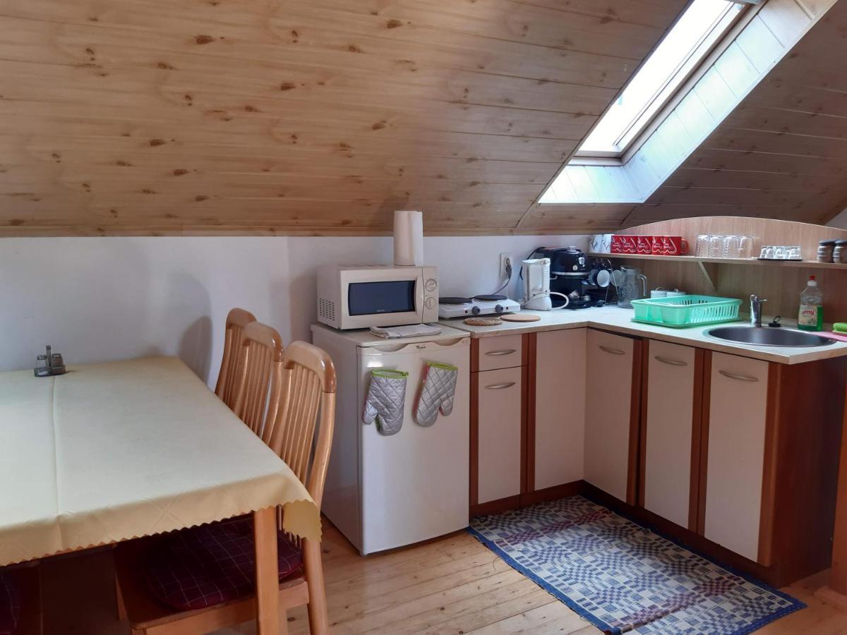 Chalupa Helena Na Poraci Eksteriør bilde